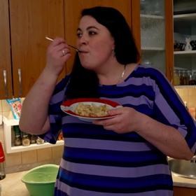 Klára Dušková má ráda jídlo.