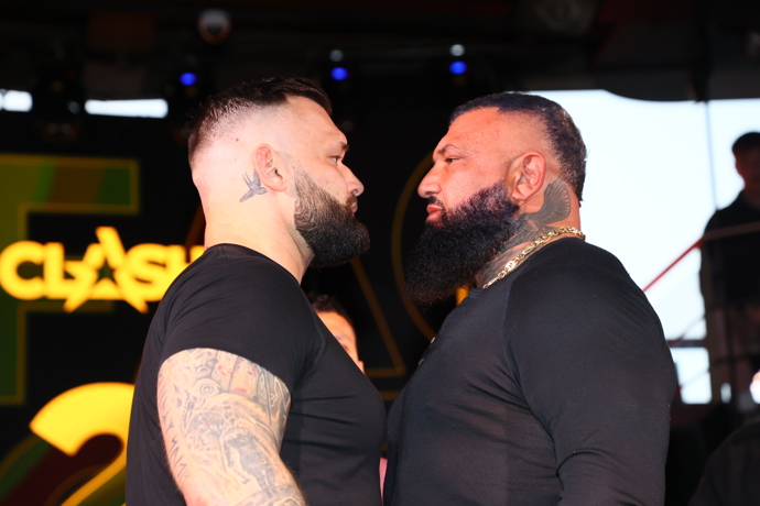 Alex Cverna vs. Michal Kotalík.
