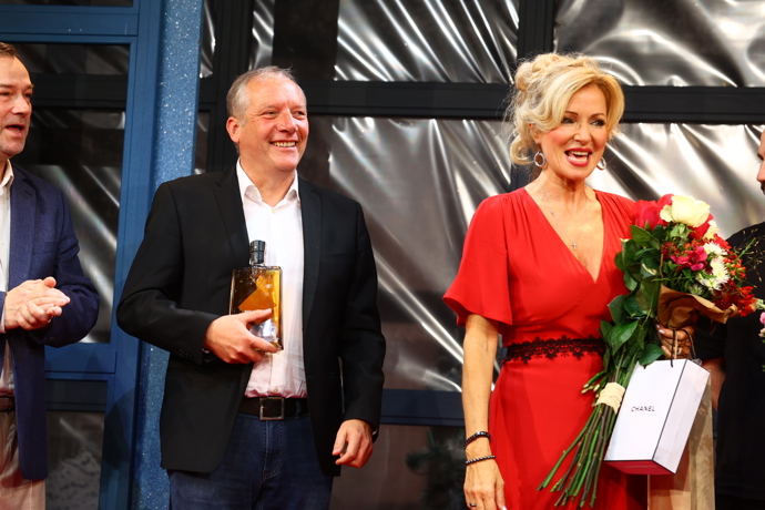 Kateřina Brožová na jevišti.