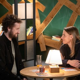 Také Eddie zažije velké překvapení. Po letech se mu ozve jeho osudová láska Adriana. Zdá se, že se za tu dobu mezi nimi nic nezměnilo...