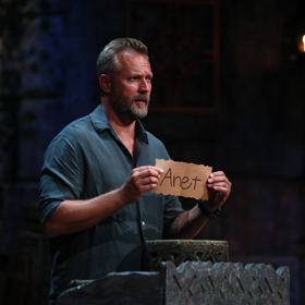 Ondřej Novotný musí letošní sérii Survivoru milovat. 