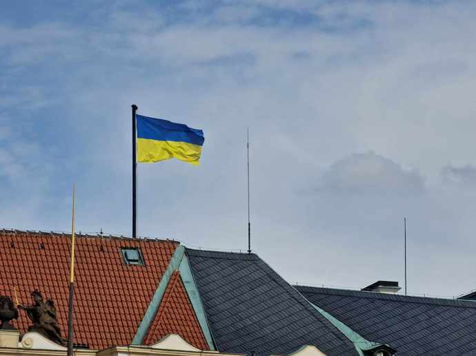 Ukrajinský prezident s manželkou přijeli do Prahy.