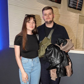 Syn Hynka Čermáka, Bořivoj, se zahalil do černé - nechybí kožená bunda a khaki ledvinka, kterou nosí cross body. 