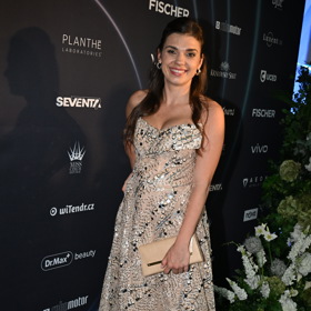 Denise Pfauserové to moc slušelo. 