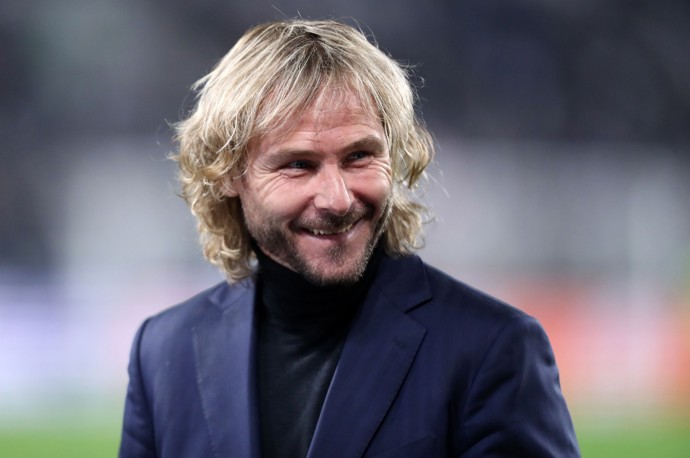 Pavel Nedvěd se dostal do centra pozornosti.