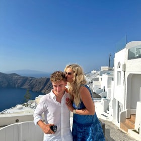 Monika Babišová se svým synem Frederikem Babišem.