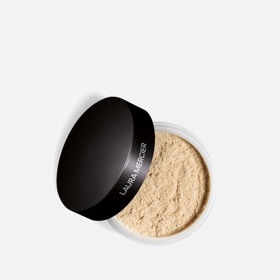 Sypký pudr v transparentním odstínu od Laury Marcier, Douglas, 1 349 Kč