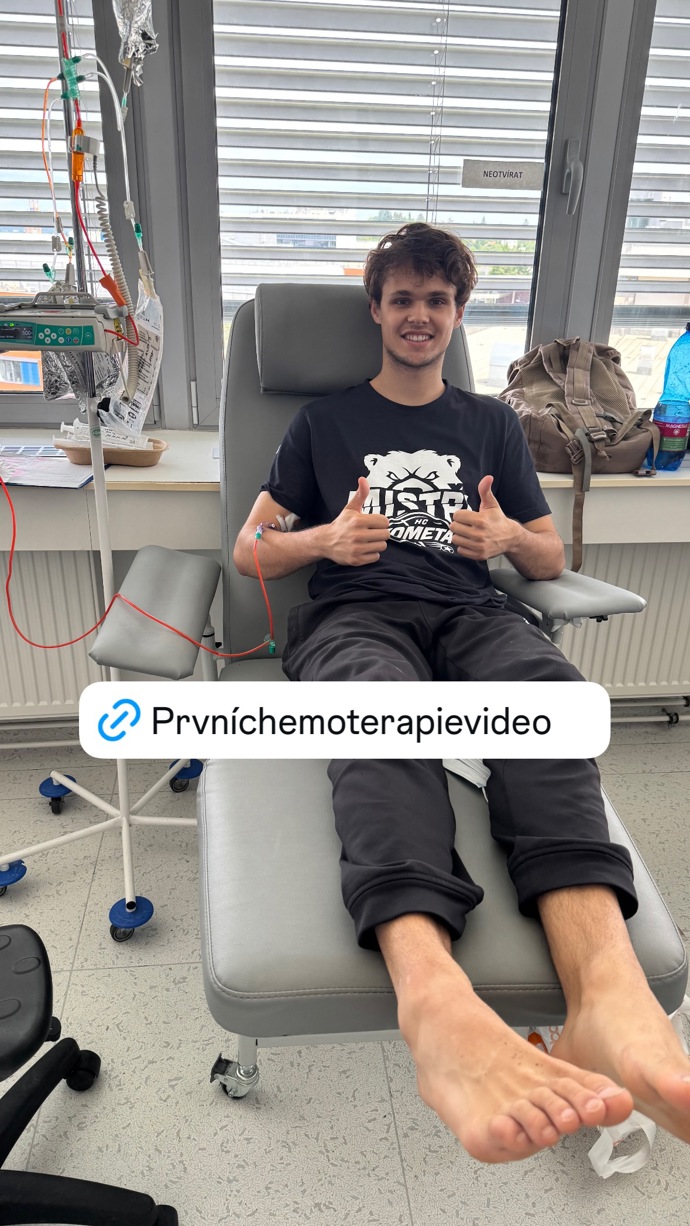 Turista zažil první chemoterapii.