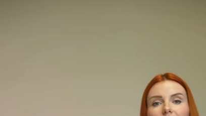 FOTO: Aneta Zicklerová ve svém novém videu.
