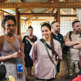 V Africe Lejla Abbasová spolupracuje s organizací RedTribe. 