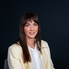 Společně si popovídaly o módních tabu Čechů. Třeba tom, co skrývají ve skříních, nebo o tom, proč některé dámy pořád trvají na tělových silonkách, jež jsou z módního hlediska nepřijatelné. 