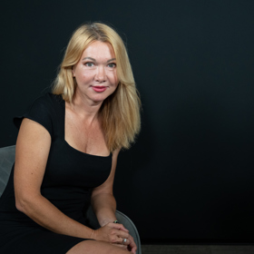 Kláru Long Slámovou zná veřejnost jako obhájkyni Jiřího Kajínka a zastupovala také oběti v kauze Kramný.