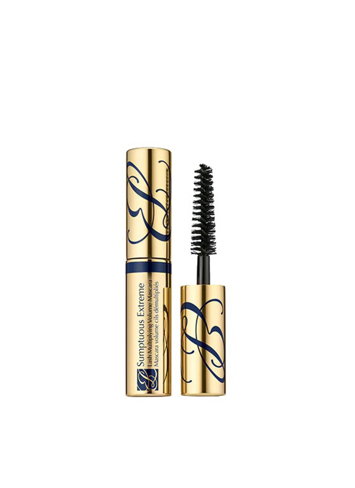 Prodlužující a objemová řasenka, Estée Lauder, 355 Kč