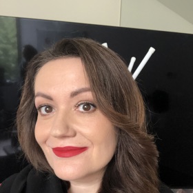 Klára se rozhodla hereččin make-up vyzkoušet na vlastní kůži.