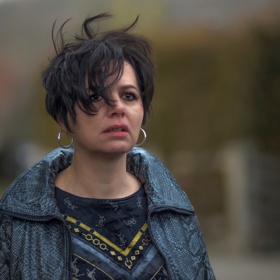 Film byl na Česko-slovenské filmové databázi ohodnocen 59 procenty. Na snímku Lucie Žáčková, která ztvárnila Danu Stodolovou.