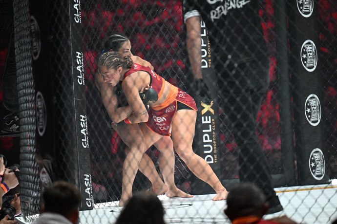 Lucie Sedláčková vs. Hanka Gelnarová.