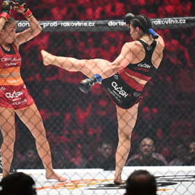 Hanka Gelnarová se připravuje na zápas v KSW.