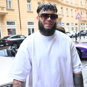 Leo Beránek a jeho nová vizáž. 