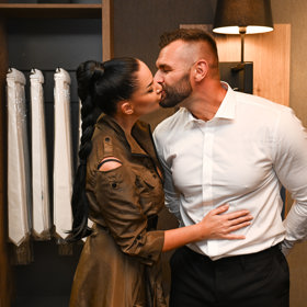 Ačkoli se od té doby cítí být manželi, podle znění zákona tomu tak ještě není. 