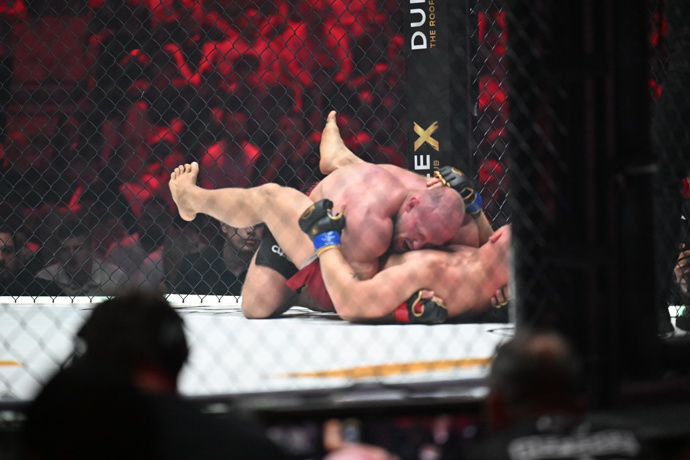 Patrik Hübler alias Žralok vs. René „Rendys“ Blahovský.