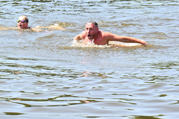 Jan Tuna závodil o sto šest.