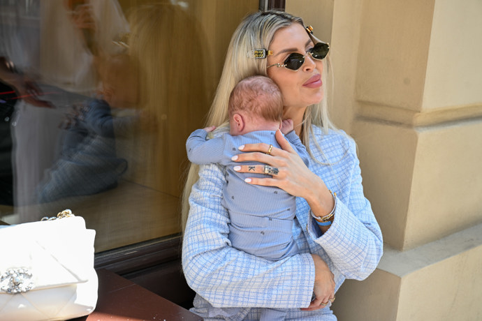 Lela Ceterová se synem Arnoldem.