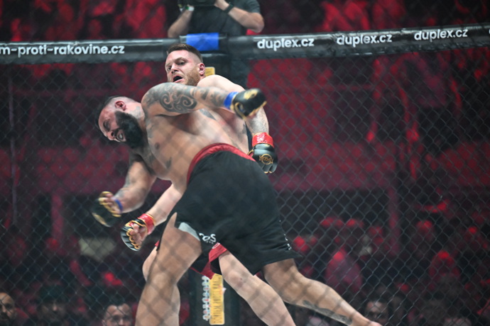 Jan Rybka vs. král Pablo na Clashi 12.