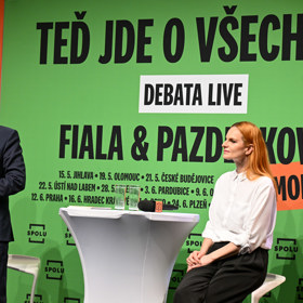 Petr Fiala s Ivou Pazderkovou.