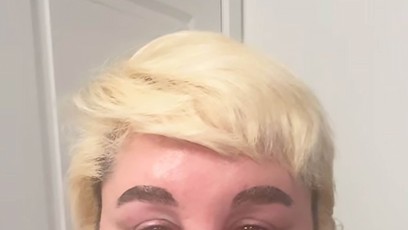 FOTO: Amanda Bynes má tetování na obličeji.