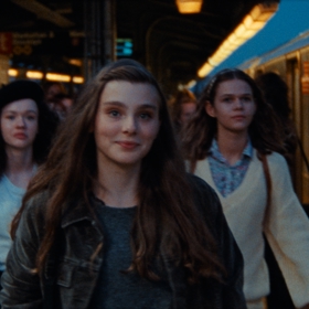 Sbormistr o zneužívání mladých dívek.