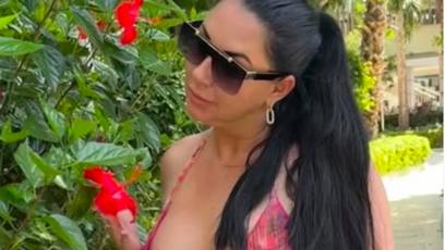 FOTO: Andrea Kašpárková se vystavuje na dovolené v plavkách.