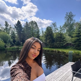 Venis Dao se rozhodla pro plastiku ňader.