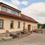 Celkový pohled na průčelí domu Ladi Kerndla