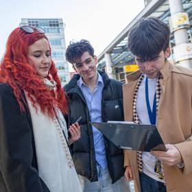 Katerina Demetrashvili je studentkou práv a členkou Mladého Pirátstva. 