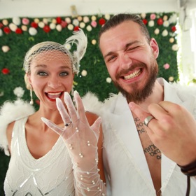 Bára Mottlová a David Pleva se brali v Bílé kapli v Las Vegas.