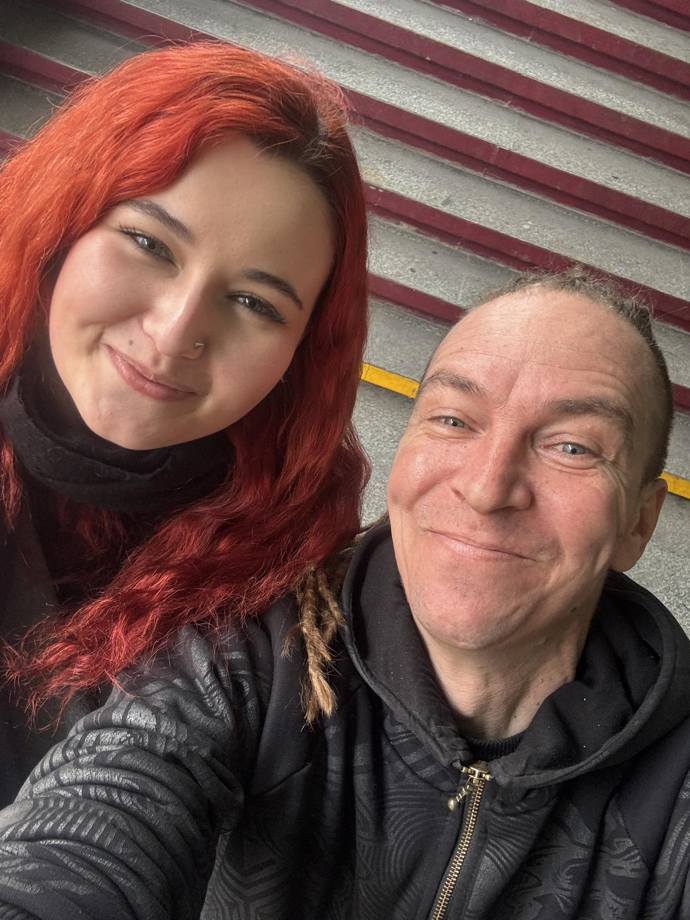 Katerina Demetrashvili s bývalým předsedou Pirátů Ivanem Bartošem.