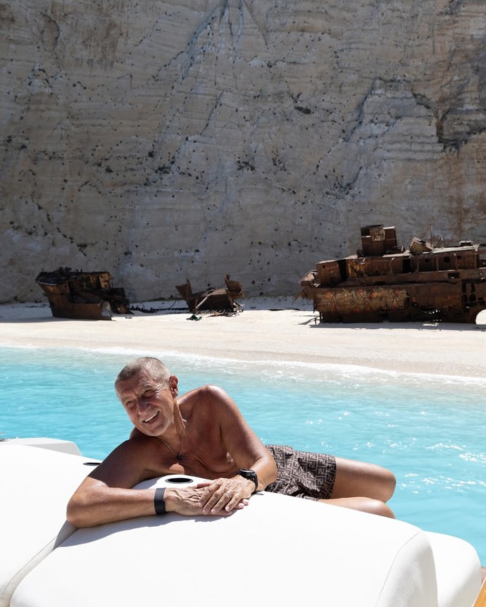 Andrej Babiš u moře.