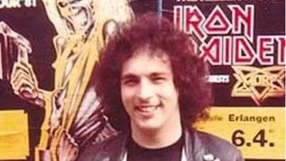 FOTO: Původní zpěvák Iron Maiden Paul Mario Day zemřel v 69 letech.