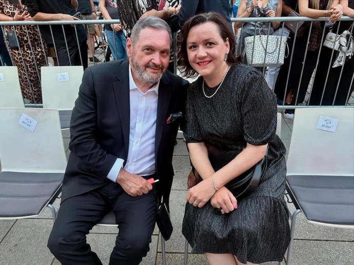 Markéta Behinová vyzpovídala po módní přehlídce podnikatele Josefa Koktu.