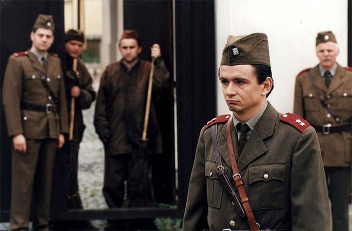Snímek z filmu Dvě z policejní brašny