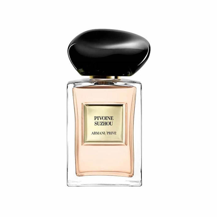 Toto je oblíbený parfém Kateřiny Sokolové: Armani Privé Pivoine Suzhou, 2 969 Kč za 50 ml