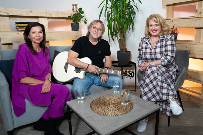 Dalibor Janda s manželkou Jiřinou navštívili talk show Na kafeečko. 