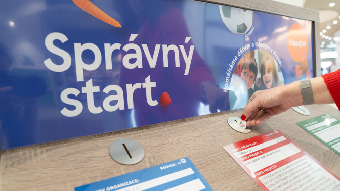 Zákazníci rozhodují: v grantovém programu Správný start rozdělí Tesco 3,6 mil. Kč na podporu dětí a mladých