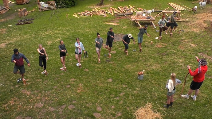 Soutěžící ve Farmě Česko.