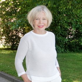 ...ani lichotivé střihy.