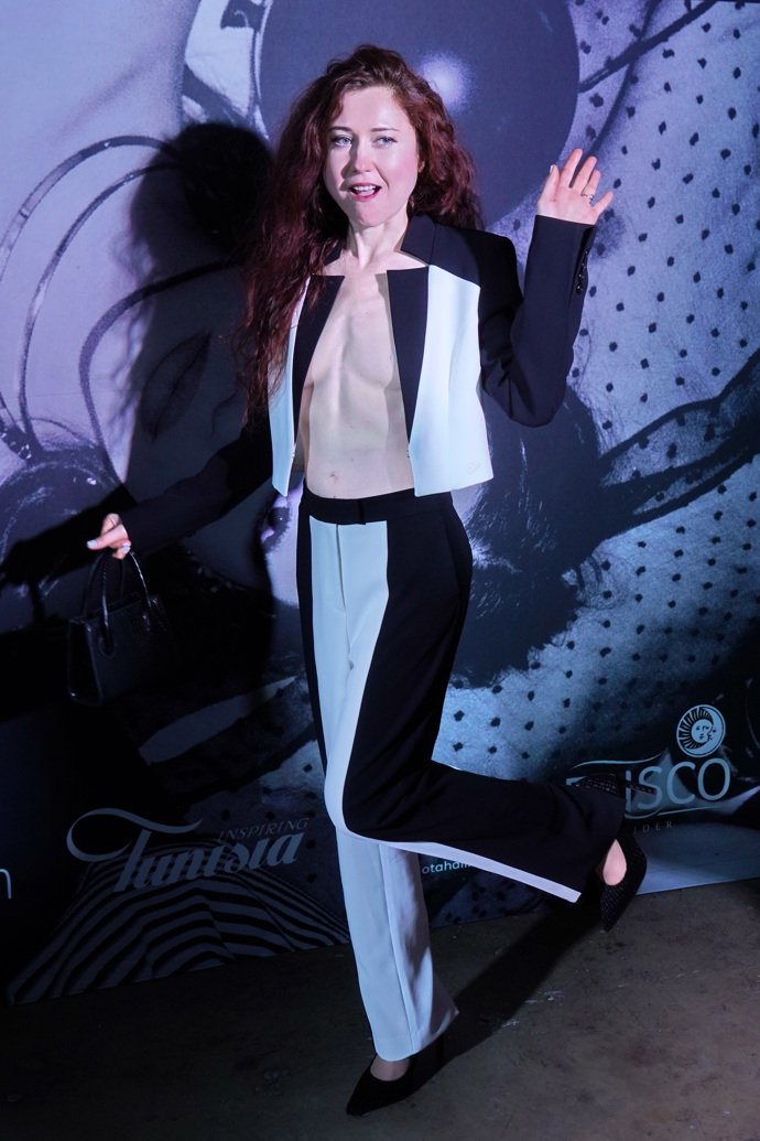 Eva Toulová neváhá jít s kůží na trh. K odvážným outfitům se rozhoupala po třicítce a také díky přibližně 20 shozeným kilům.