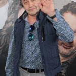 Herec Robert Nebřenský na chladnější letní dny vyzrál díky vestě.