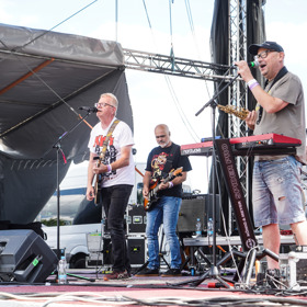 Skupinu Mňága a Žďorp si můžete poslechnout během několika letních festivalů. 