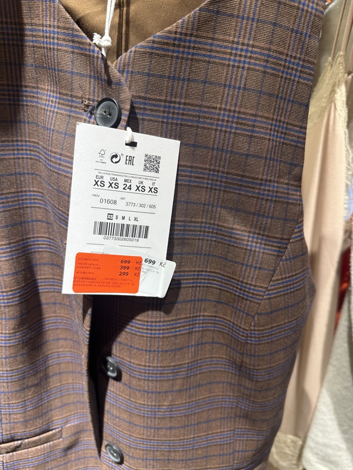 Tento kousek vás vyjde na 299 Kč.