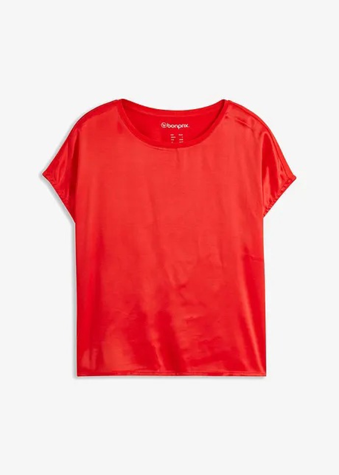 Podobně elegantní top, jaký zkombinovala Milena Steinmasslová, koupíte třeba u Bonprix za 339 Kč.